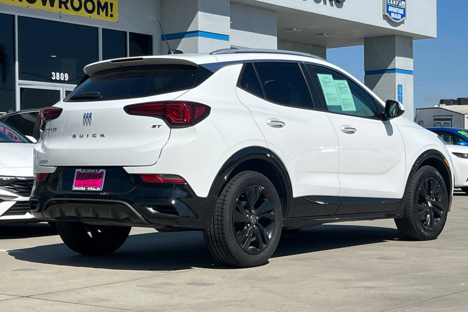 Used 2024 Buick Encore GX Sport Touring FWD image 4