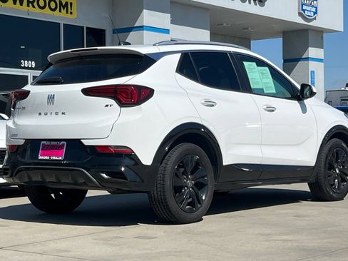 Used 2024 Buick Encore GX Sport Touring FWD image 4