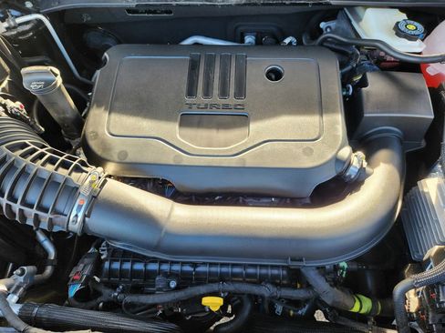 Used 2025 Chevrolet Blazer LT w/ Convenience Package image 31