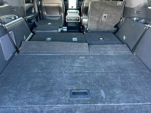 Used 2022 Ford Expedition Max Limited image 14