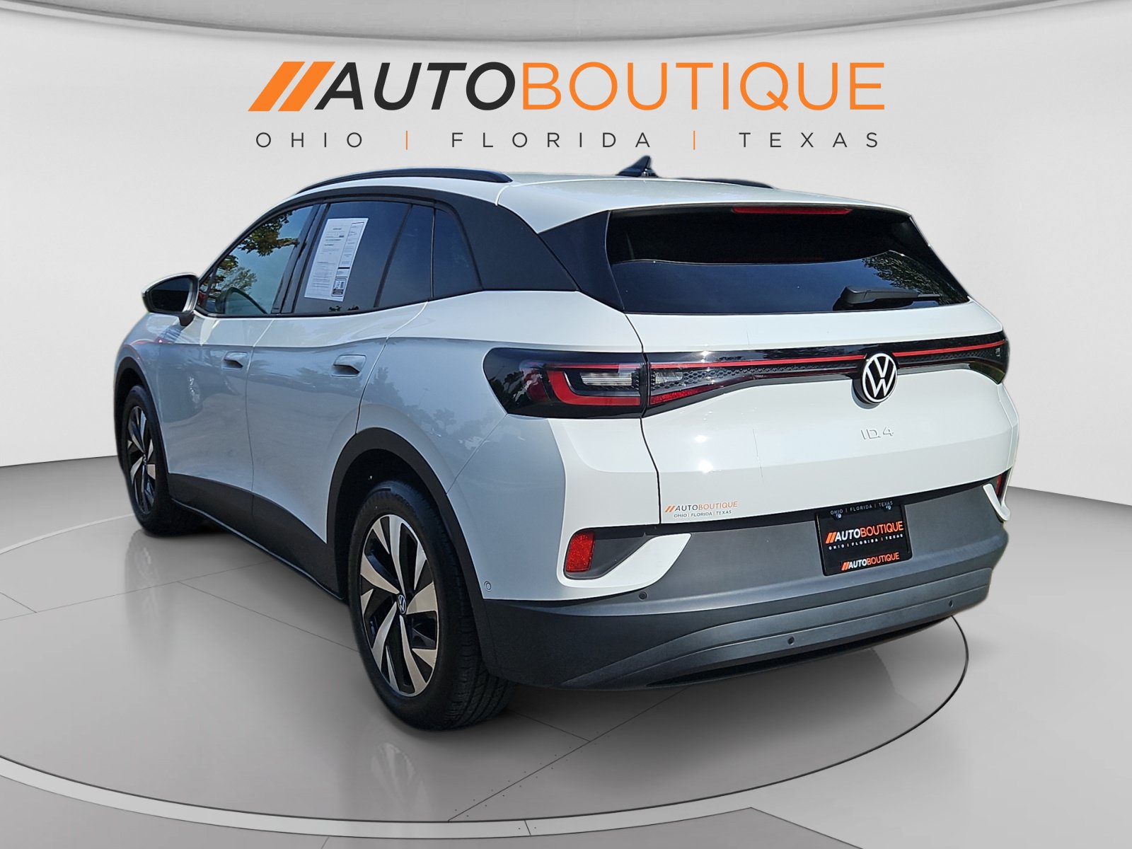 Used 2024 Volkswagen ID.4 2WD image 3