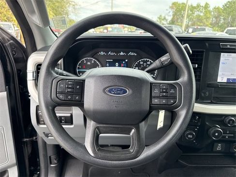 Used 2024 Ford F350 XLT image 40