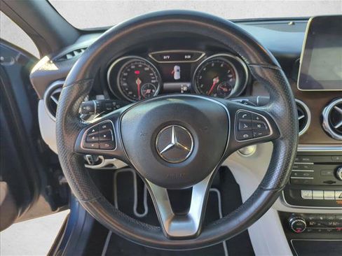 Used 2020 Mercedes-Benz GLA 250 image 12