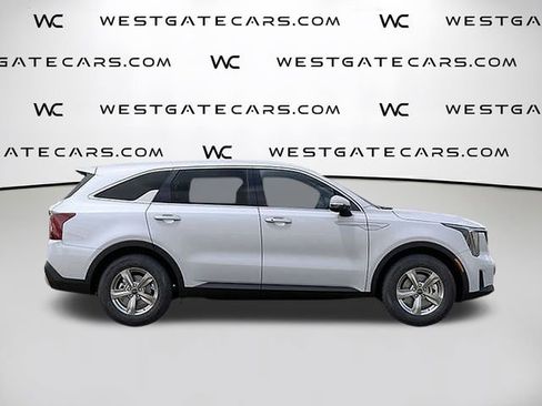 New 2026 Kia Sorento LX FWD image 22