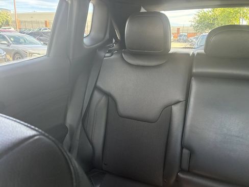 Used 2025 Jeep Compass Trailhawk AWD/4WD image 34