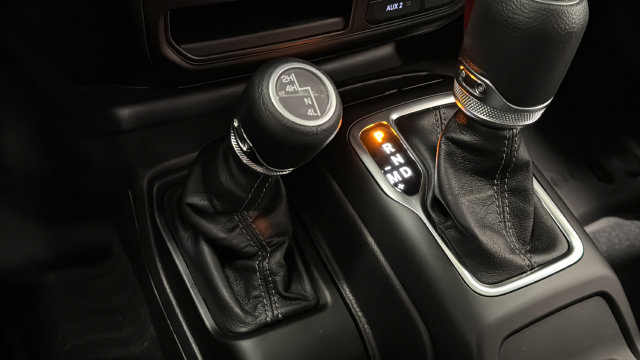 New 2026 Jeep Gladiator Sport AWD/4WD image 32