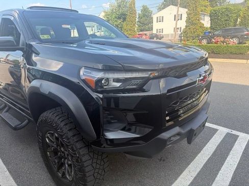 Used 2023 Chevrolet Colorado ZR2 w/ ZR2 Convenience Package III AWD/4WD image 5