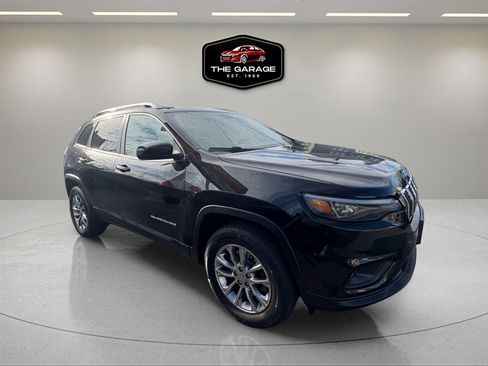 Used 2019 Jeep Cherokee Latitude Plus w/ Cold Weather Group image 8