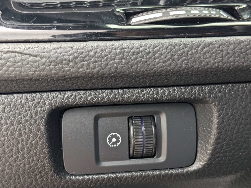Used 2025 Honda Civic FWD Hybrid Sedan image 34