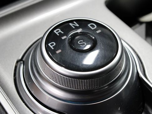 Certified 2024 Ford Edge SEL image 33