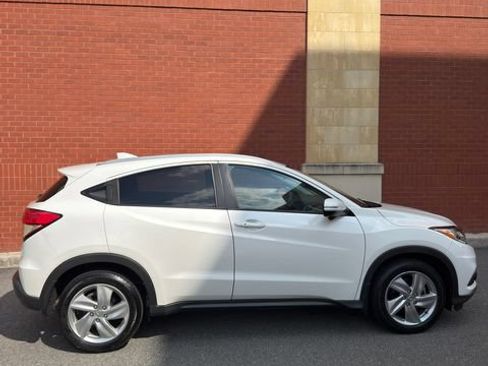Used 2019 Honda HR-V EX image 1