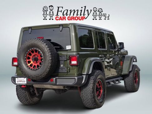 Used 2023 Jeep Wrangler Unlimited Rubicon w/ Xtreme 35 Tire Package AWD/4WD image 4