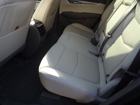 Used 2021 Cadillac XT5 Premium Luxury w/ LPO, Floor Liner Package image 26