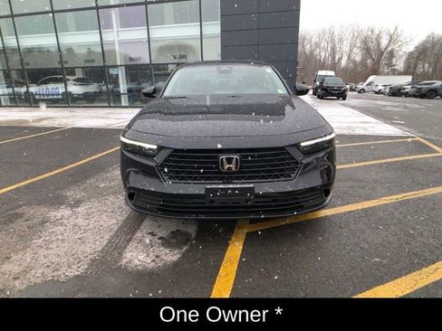 Used 2025 Honda Accord SE image 8