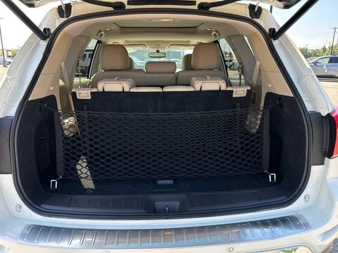 Used 2019 Nissan Pathfinder Platinum FWD image 6