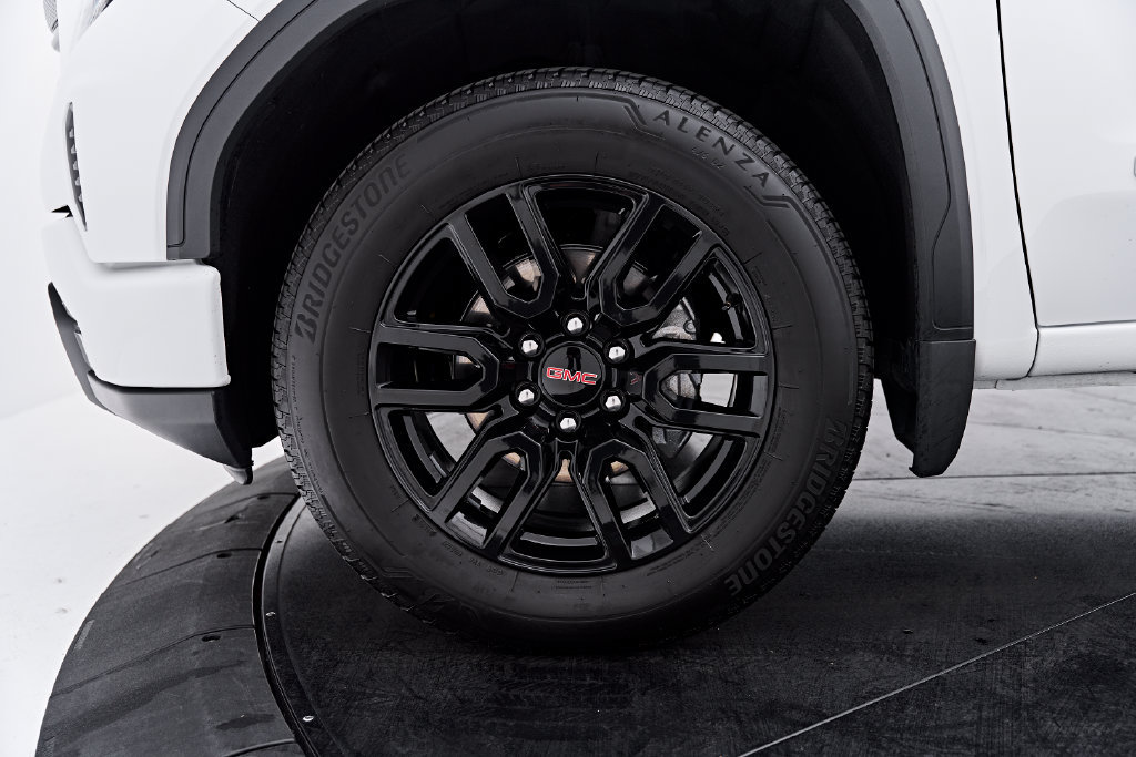 Used 2025 GMC Sierra 1500 Elevation RWD image 3