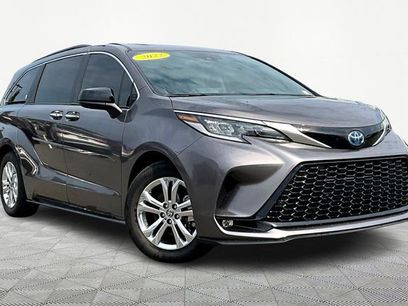 Used 2022 Toyota Sienna XSE