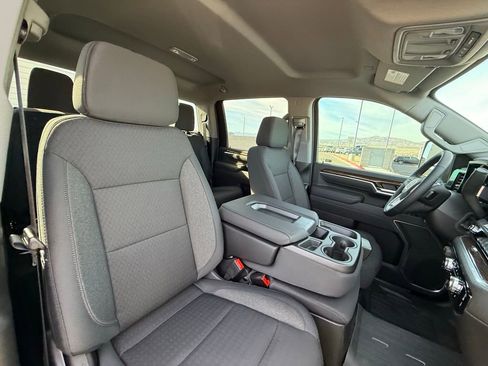 New 2026 GMC Sierra 2500 SLE image 13