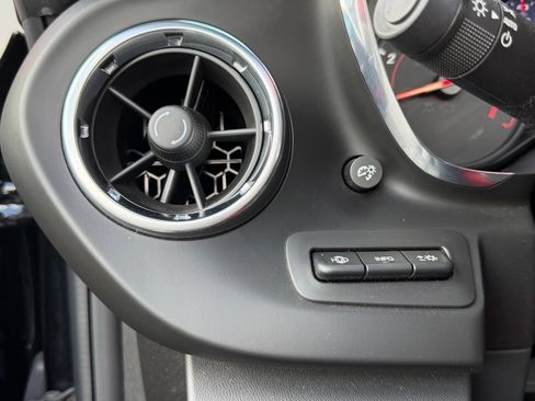 Used 2022 Chevrolet Camaro SS RWD image 21