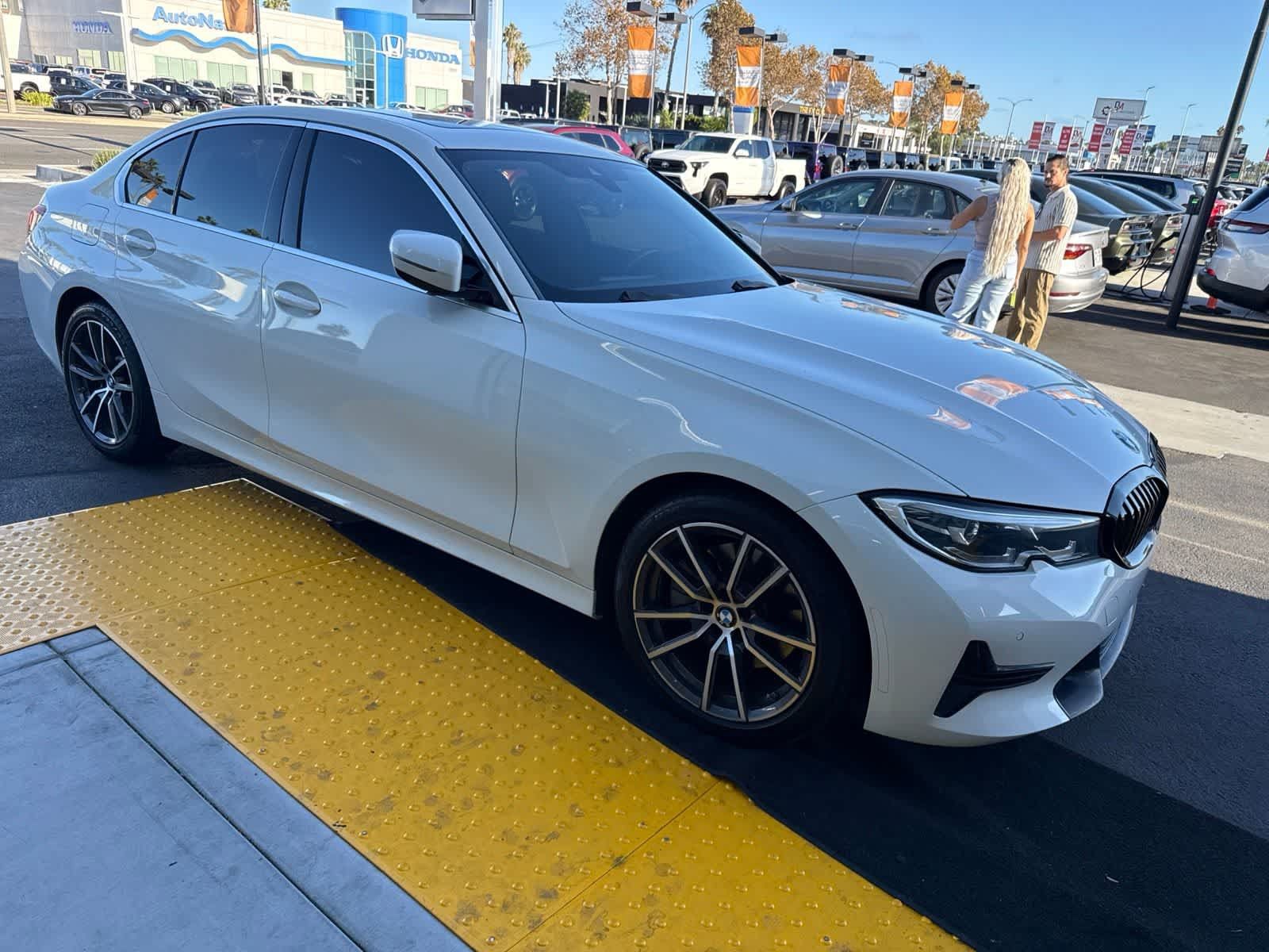 Used 2019 BMW 330i Sedan w/ Convenience Package RWD image 8