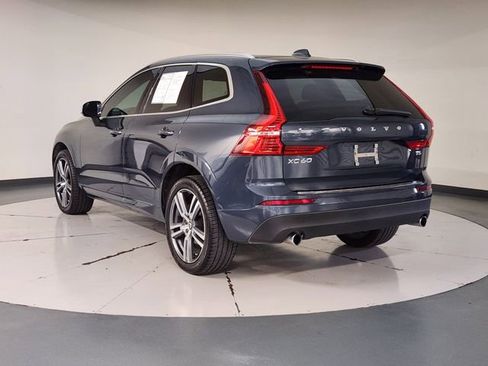 Used 2020 Volvo XC60 T5 Momentum w/ Protection Package Premier image 6