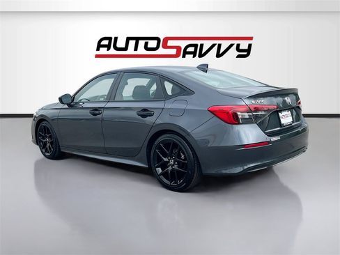 Used 2023 Honda Civic Sport image 5