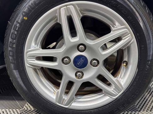 Used 2019 Ford Fiesta SE image 32