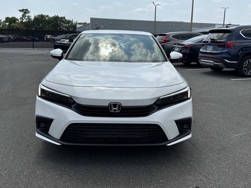 Used 2024 Honda Civic Touring image 9