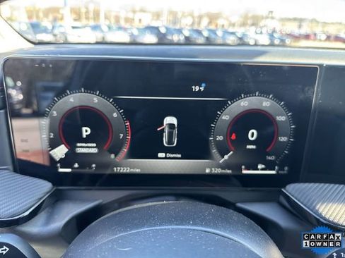 Used 2025 Nissan Kicks SR w/ Interior Electronics Package image 16