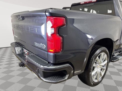 Used 2023 Chevrolet Silverado 1500 High Country image 16