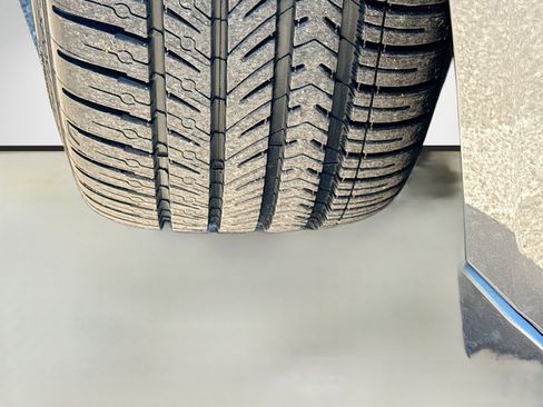 Used 2019 INFINITI Q70 Luxe w/ Sport Package image 42