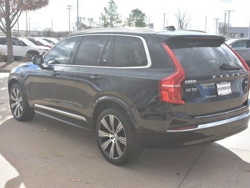 Used 2023 Volvo XC90 B6 Ultimate w/ Protection Package Premier image 9