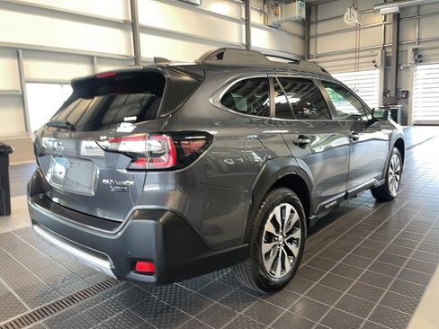 Used 2024 Subaru Outback Limited AWD/4WD image 21