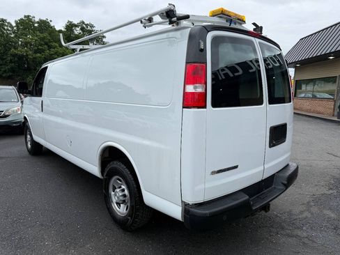 Used 2021 Chevrolet Express 3500 Extended w/ Driver Convenience Package RWD image 7