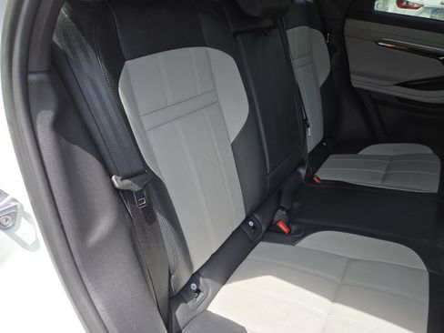 Used 2023 Land Rover Range Rover Evoque R-Dynamic S AWD/4WD image 28