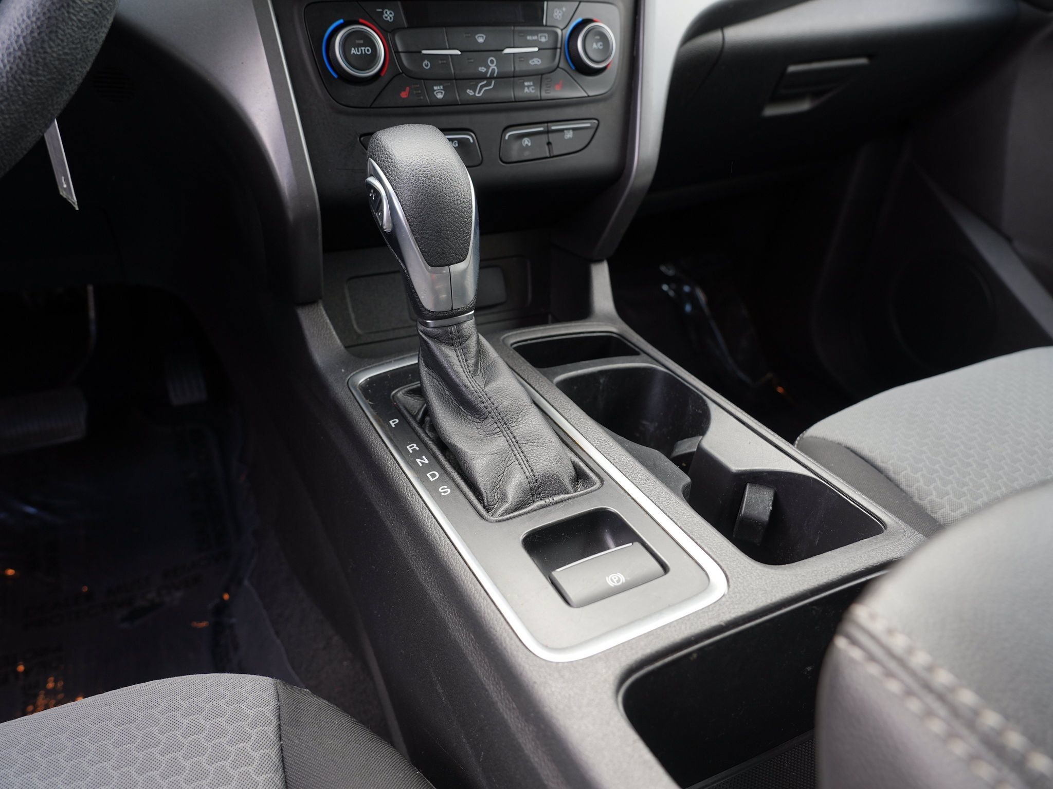 Used 2018 Ford Escape SE AWD/4WD image 27
