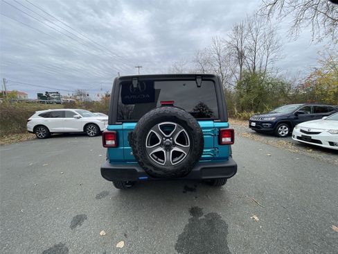Used 2020 Jeep Wrangler Unlimited Sport image 30