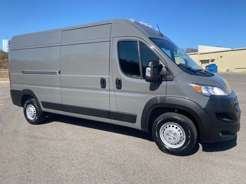 New 2026 RAM ProMaster 2500 w/ Premium Convenience Group image 2
