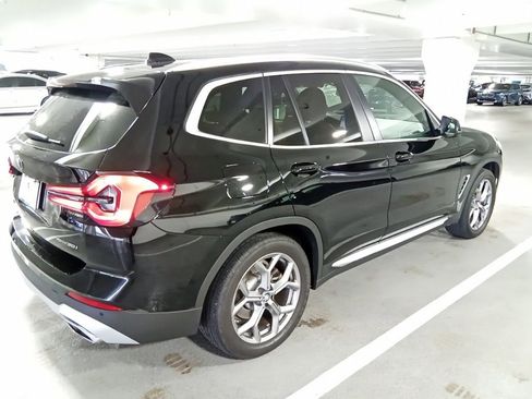 Used 2024 BMW X3 xDrive30i w/ Premium Package image 7