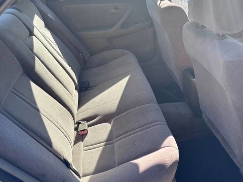 Used 1998 Toyota Camry CE image 16