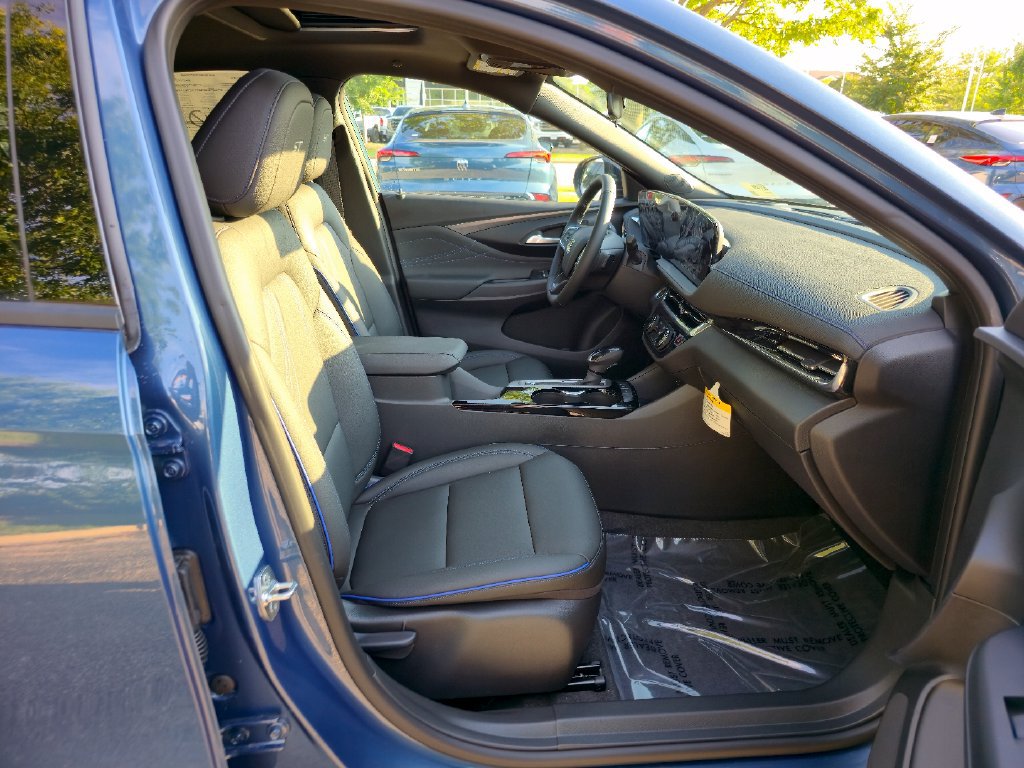 New 2026 Buick Envista Sport Touring w/ Convenience I Package FWD image 28