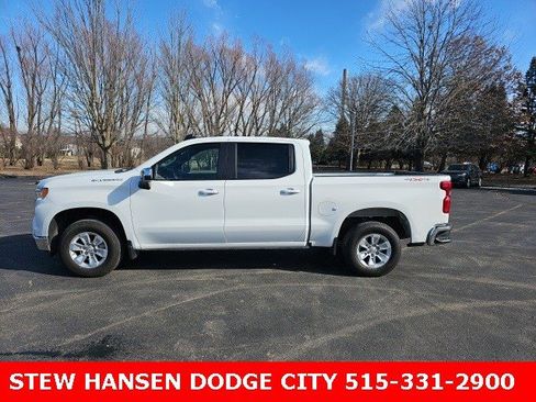 Used 2025 Chevrolet Silverado 1500 LT image 1