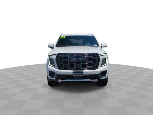 Used 2025 GMC Yukon Denali Ultimate w/ LPO, Floor Liner Package AWD/4WD image 4