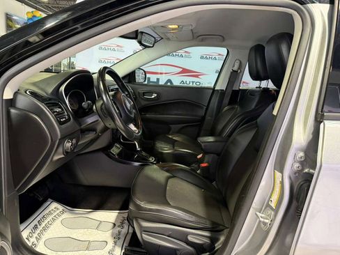 Used 2019 Jeep Compass Latitude FWD image 26