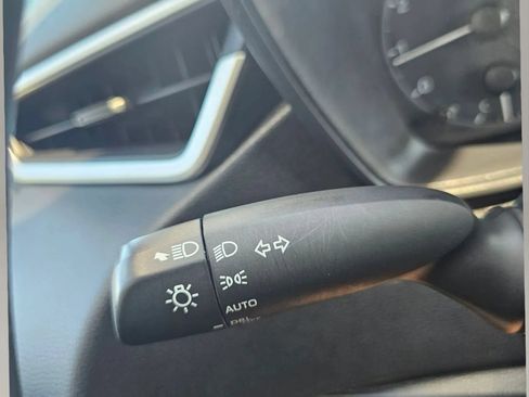 Used 2024 Toyota Corolla LE FWD image 17