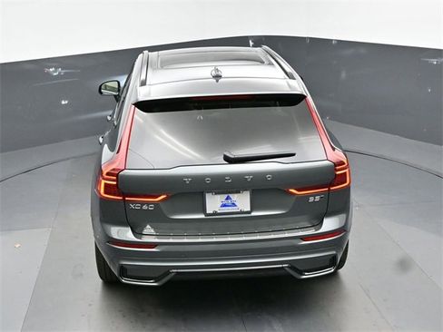 New 2026 Volvo XC60 B5 Ultra w/ Protection Package Premier image 49