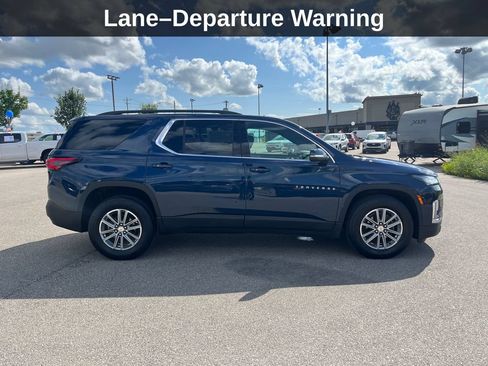 Used 2023 Chevrolet Traverse LT AWD/4WD image 8