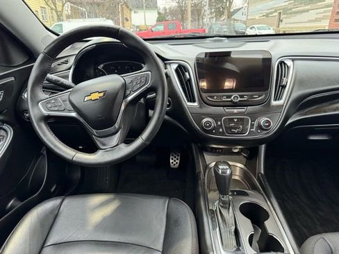 Used 2016 Chevrolet Malibu LT w/ Leather Package image 22