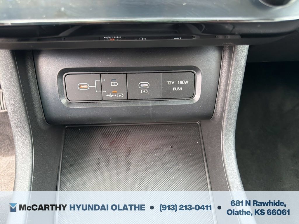 Used 2025 Hyundai Tucson Limited AWD/4WD image 34