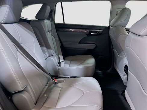 New 2026 Toyota Highlander Limited AWD/4WD image 28